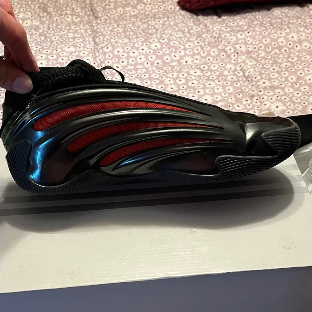 adidas Athletic Shoes Black Red - Picture 3 of 10